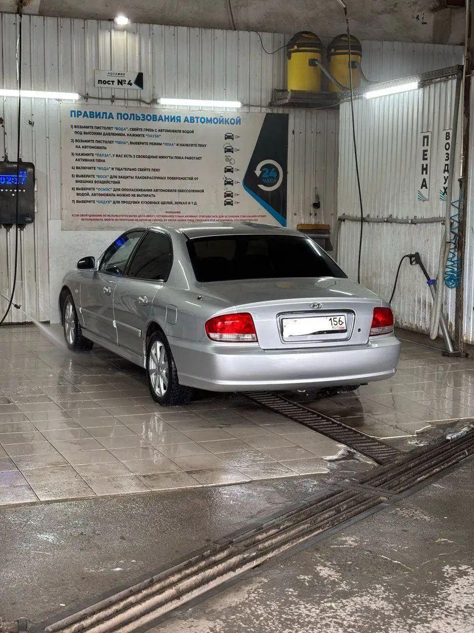 Продам автомобиль 2004 года с двигателем 2.0 на механике - Авто в Неизвестно