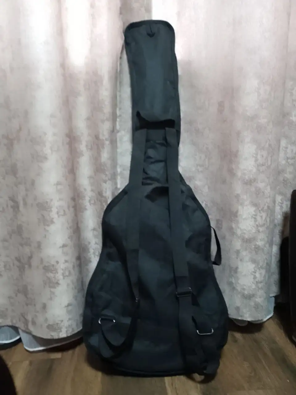 Продам гитару акустическую Veston C-100 - Музыкальные инструменты (Хобби и отдых) в Орск