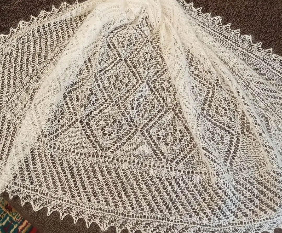 Продажа паутинки и палантинов ручной работы - Аксессуары (Одежда) в Орск