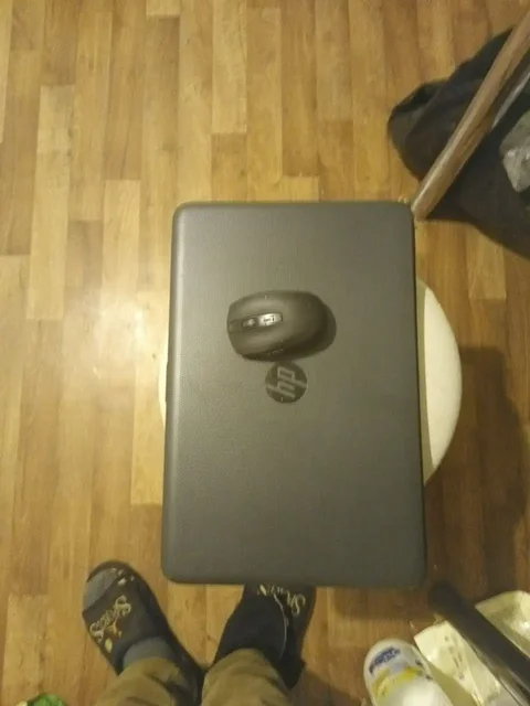 Продам новый ноутбук с мышкой и зарядкой - Электроника в Орск