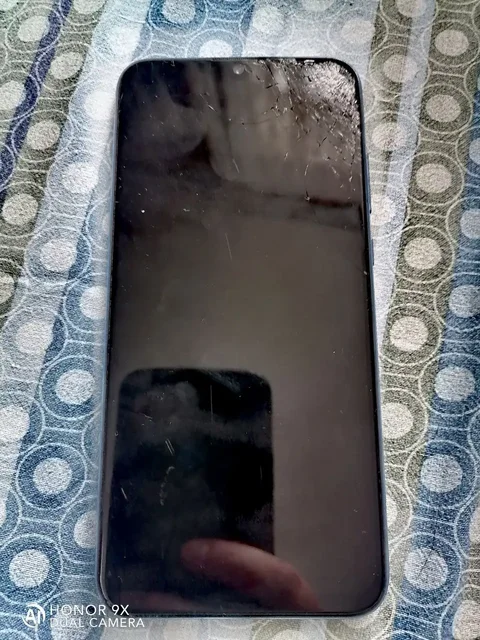 Продам телефон Honor 10 Lite с разбитым сенсором - Смартфоны в ОРСКая