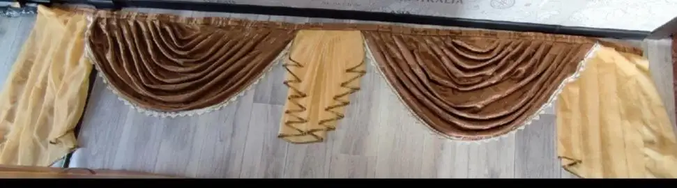 Продам красивый ламбрекен на ленте - Текстиль (Барахолка) в Орск