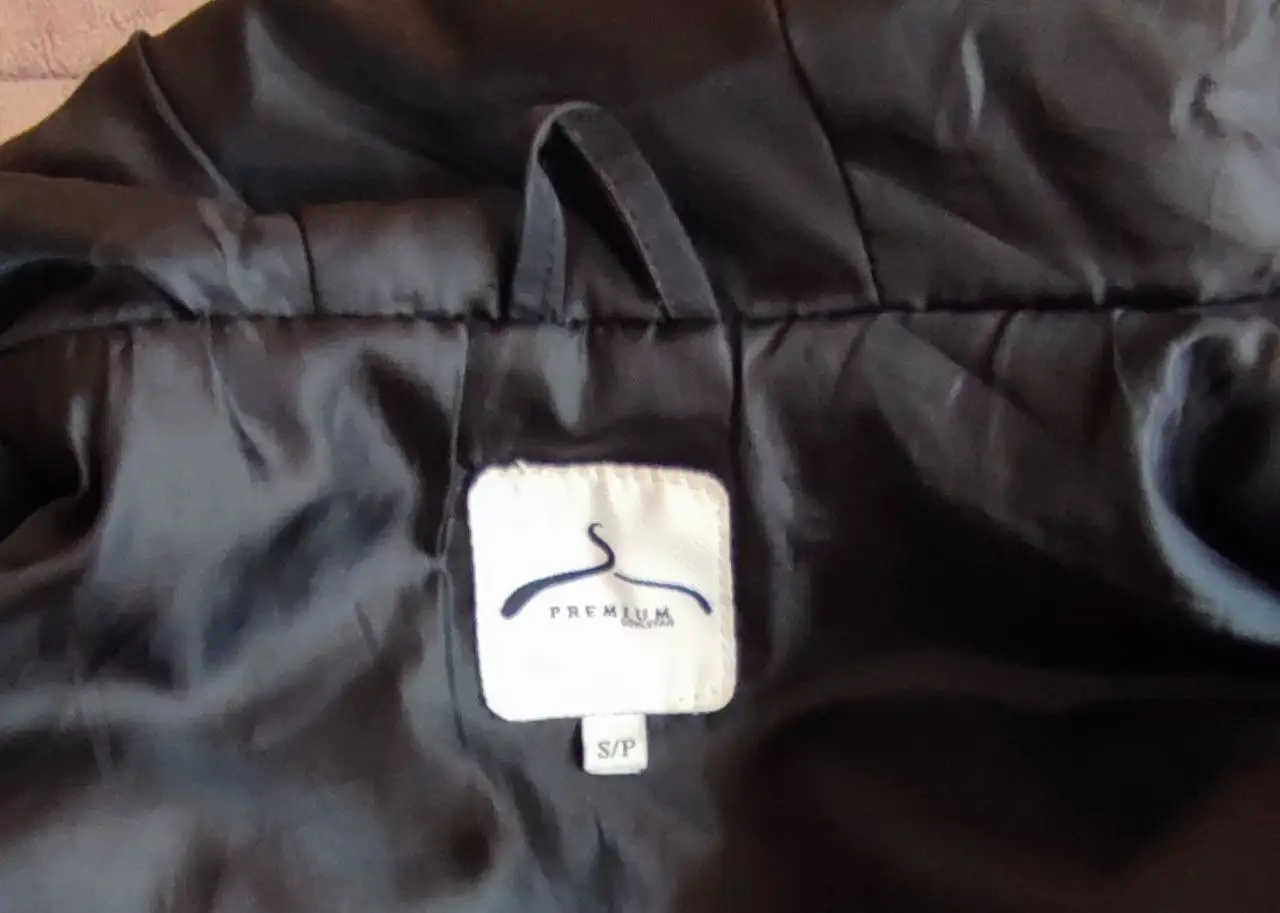 Куртка на размеры 46-48 - Верхняя одежда (Одежда) в Орск