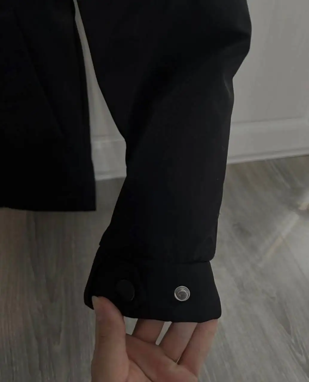 Женская куртка Prada черного цвета - Верхняя одежда (Одежда) в Неизвестно