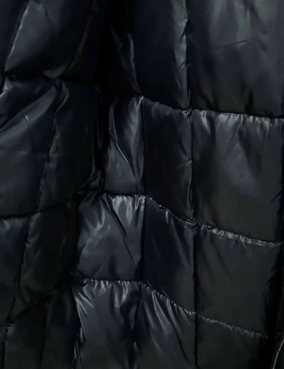 Женская куртка Prada черного цвета - Верхняя одежда (Одежда) в Неизвестно