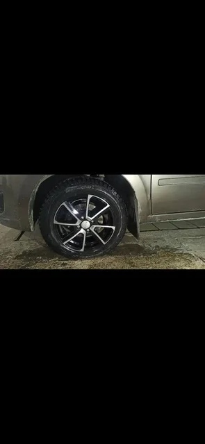 Продажа колес 15R с болтами в комплекте - Авто в Орск