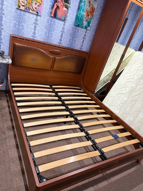 Продажа кровати и шкафа - Продукты питания в Орск