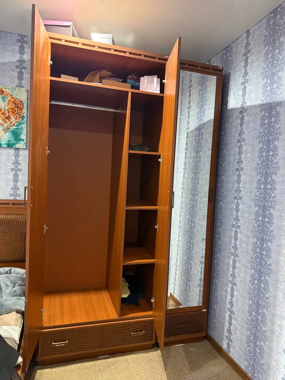 Продажа кровати и шкафа - Мебель (Барахолка) в Орск