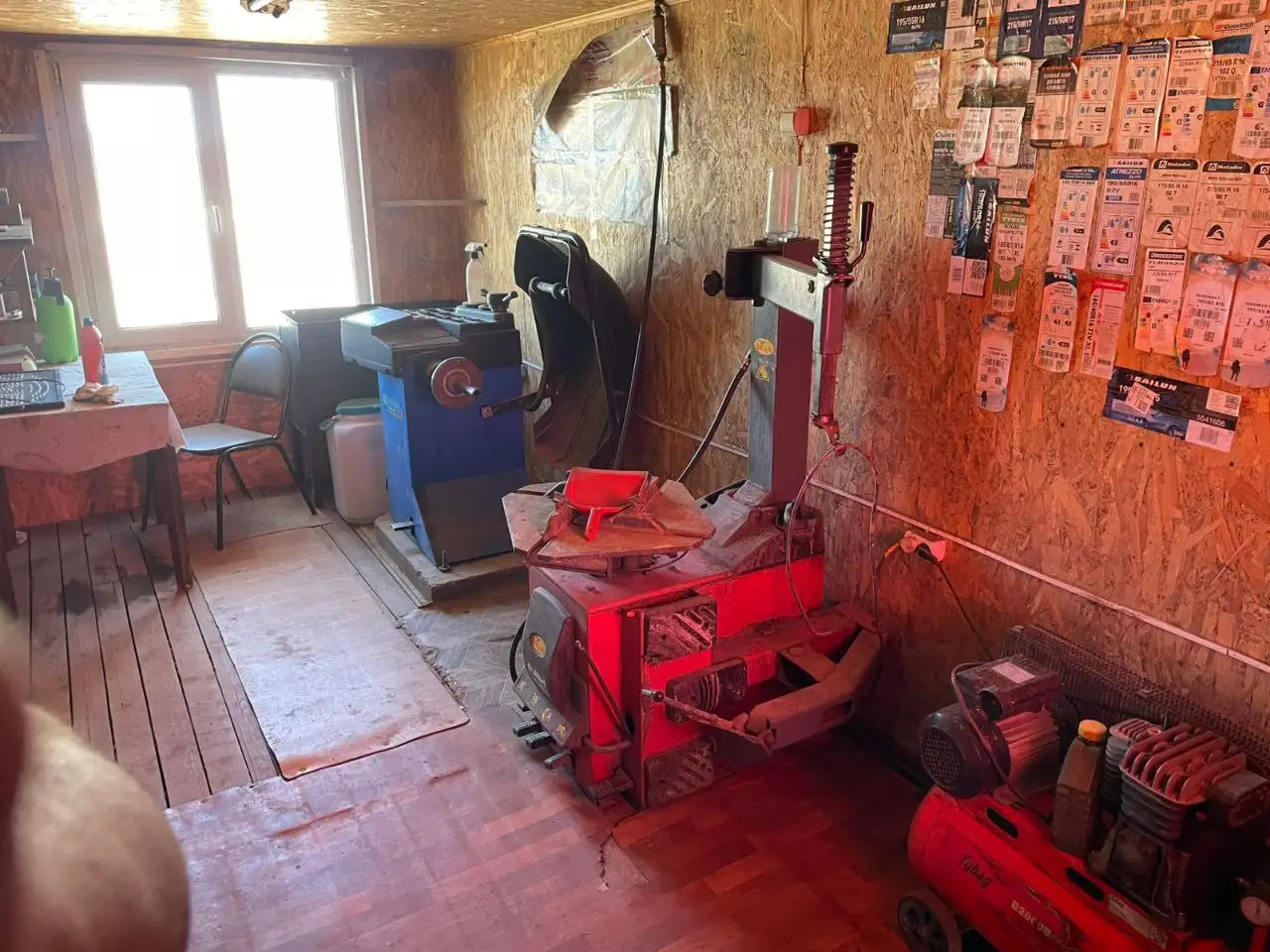 Продам шиномонтаж - Шиномонтаж (Готовый бизнес и оборудование) в Орск