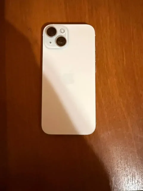 Продам iPhone 15 базовый 128гб бело-голубого цвета - Смартфоны в Неизвестно