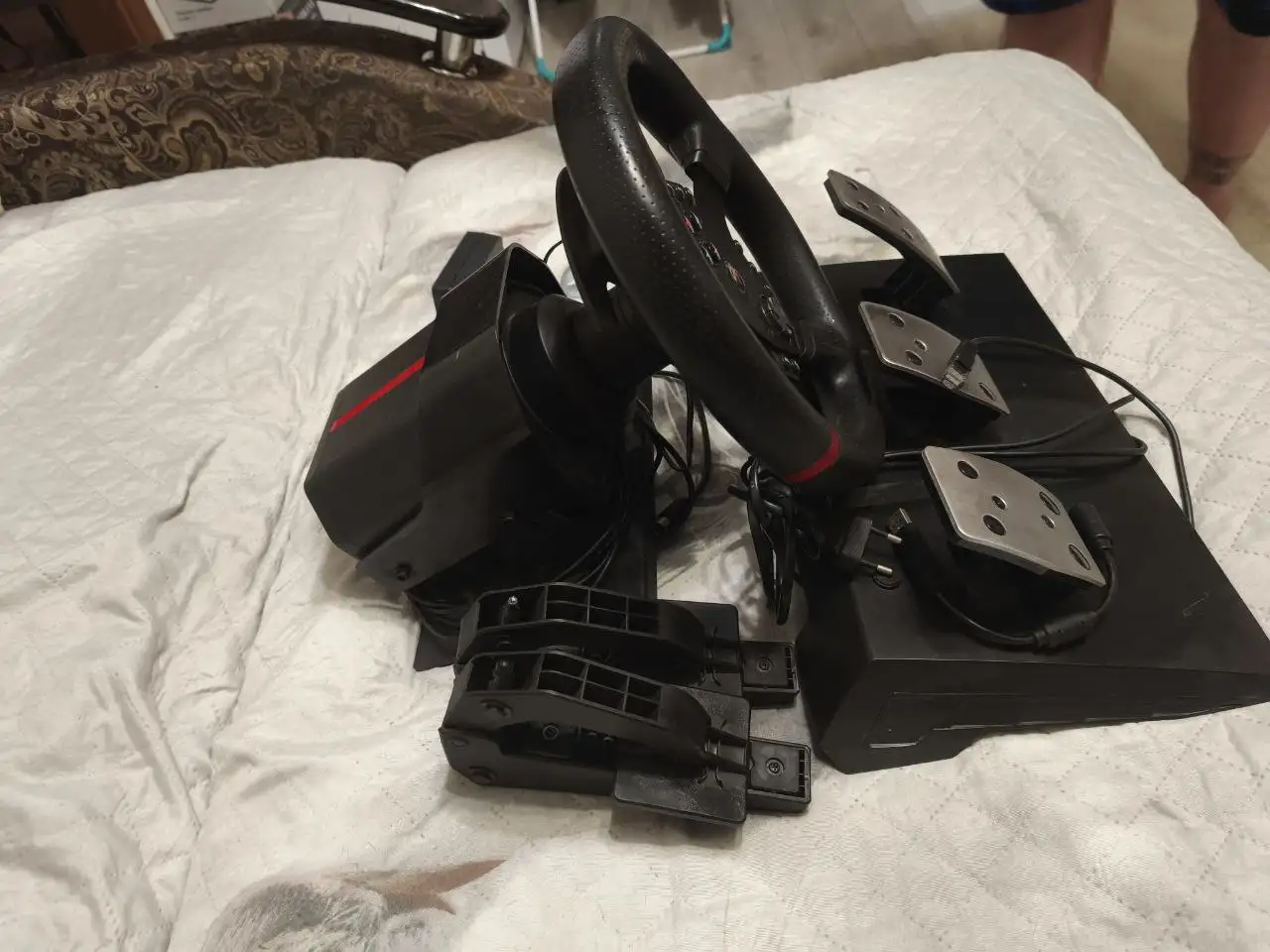 Продам игровой руль в отличном состоянии - Игровые аксессуары (Электроника) в Орск