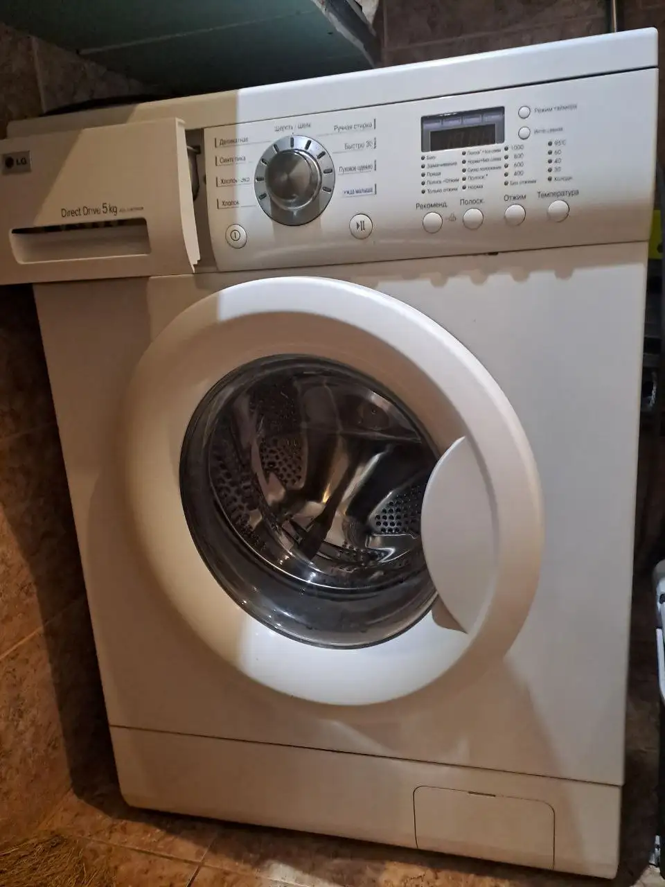 Продам машинку - Барахолка в Неизвестно