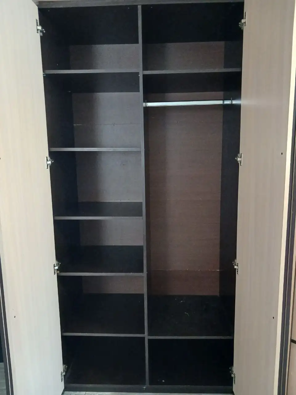 Продажа шкафов: прямой и угловой - Мебель (Барахолка) в Орск