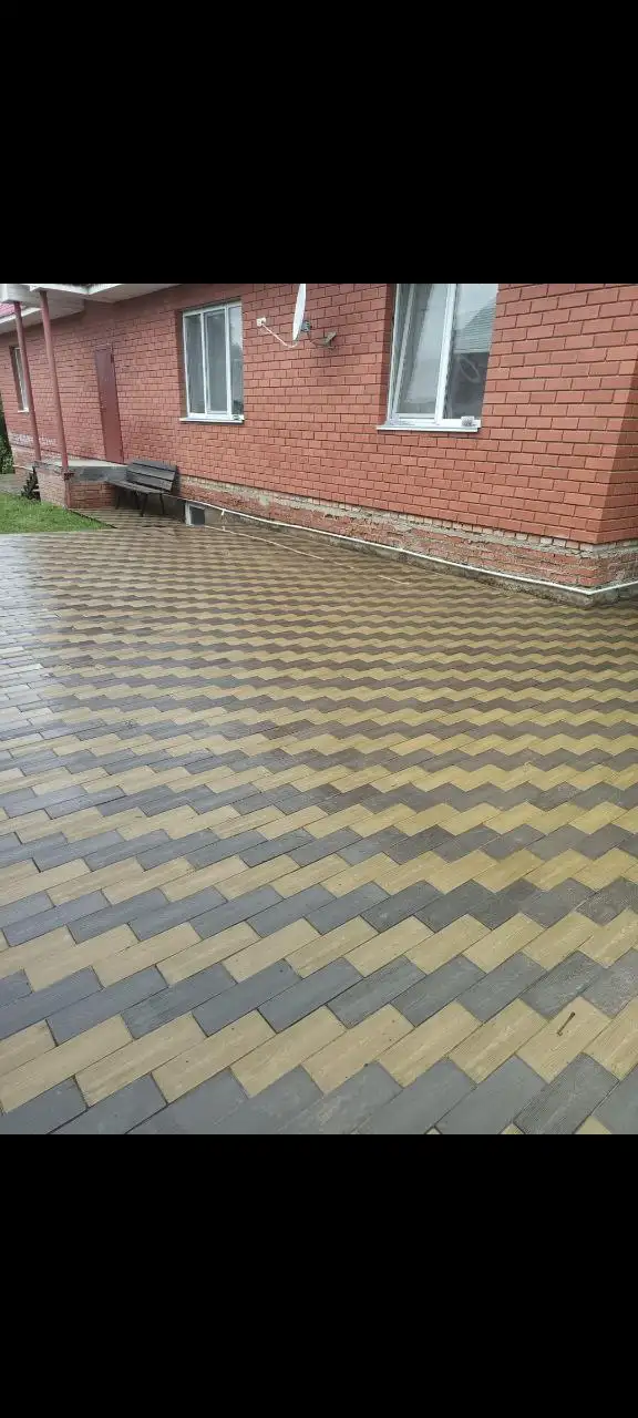 Тротуарная плитка, бордюры, водостоки - Строительные материалы (Барахолка) в Орск