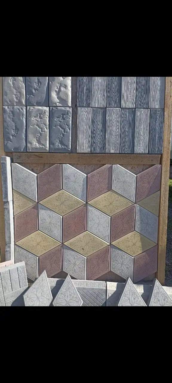 Тротуарная плитка, бордюры, водостоки - Строительные материалы (Барахолка) в Орск