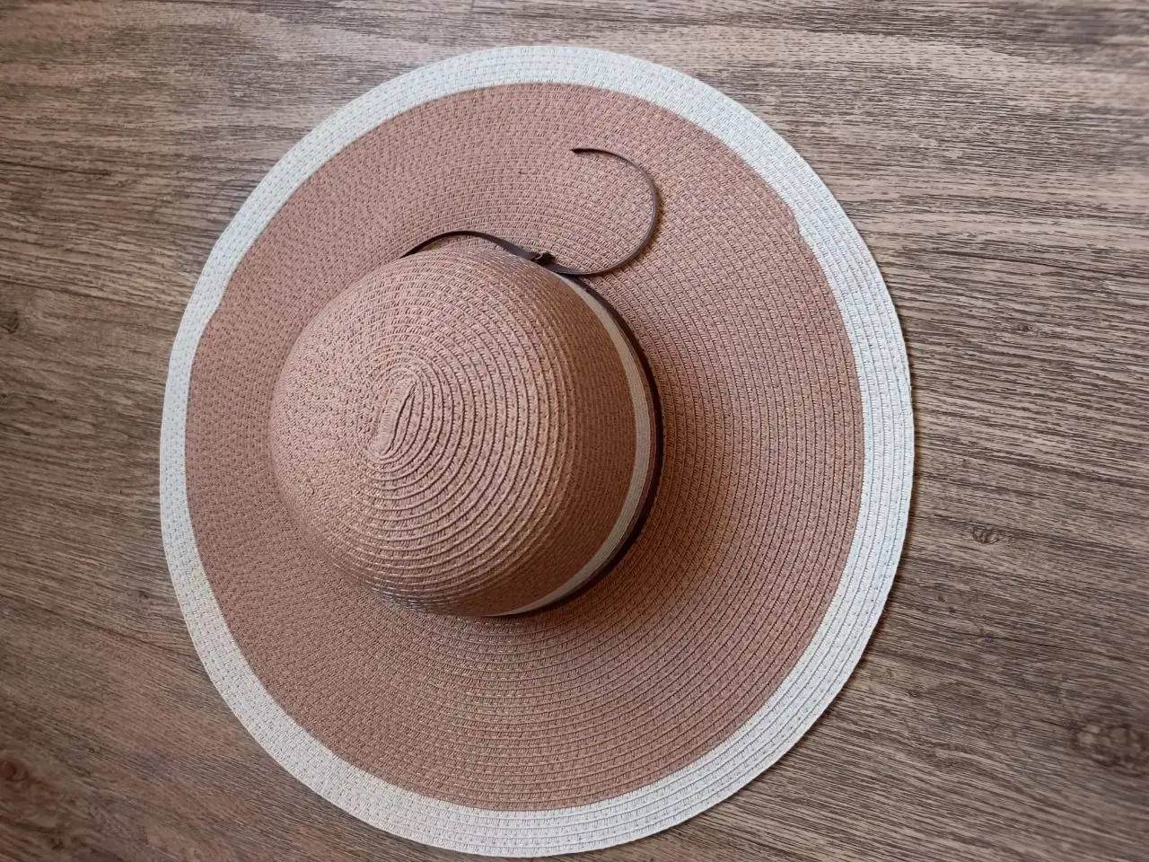 Новая шляпа - Головные уборы (Одежда) в Орск