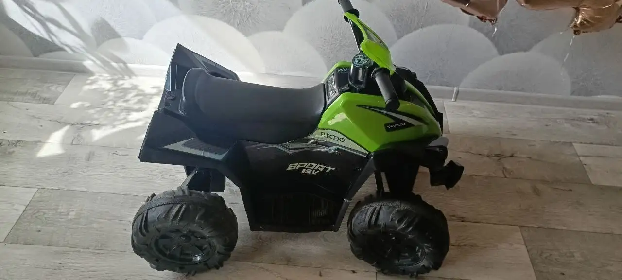 Продажа детского квадроцикла на аккумуляторе - Детский транспорт (Барахолка) в ОРСКая