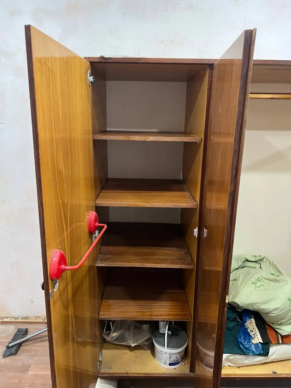 Шкаф советский б/у разобранный - Барахолка в Орск