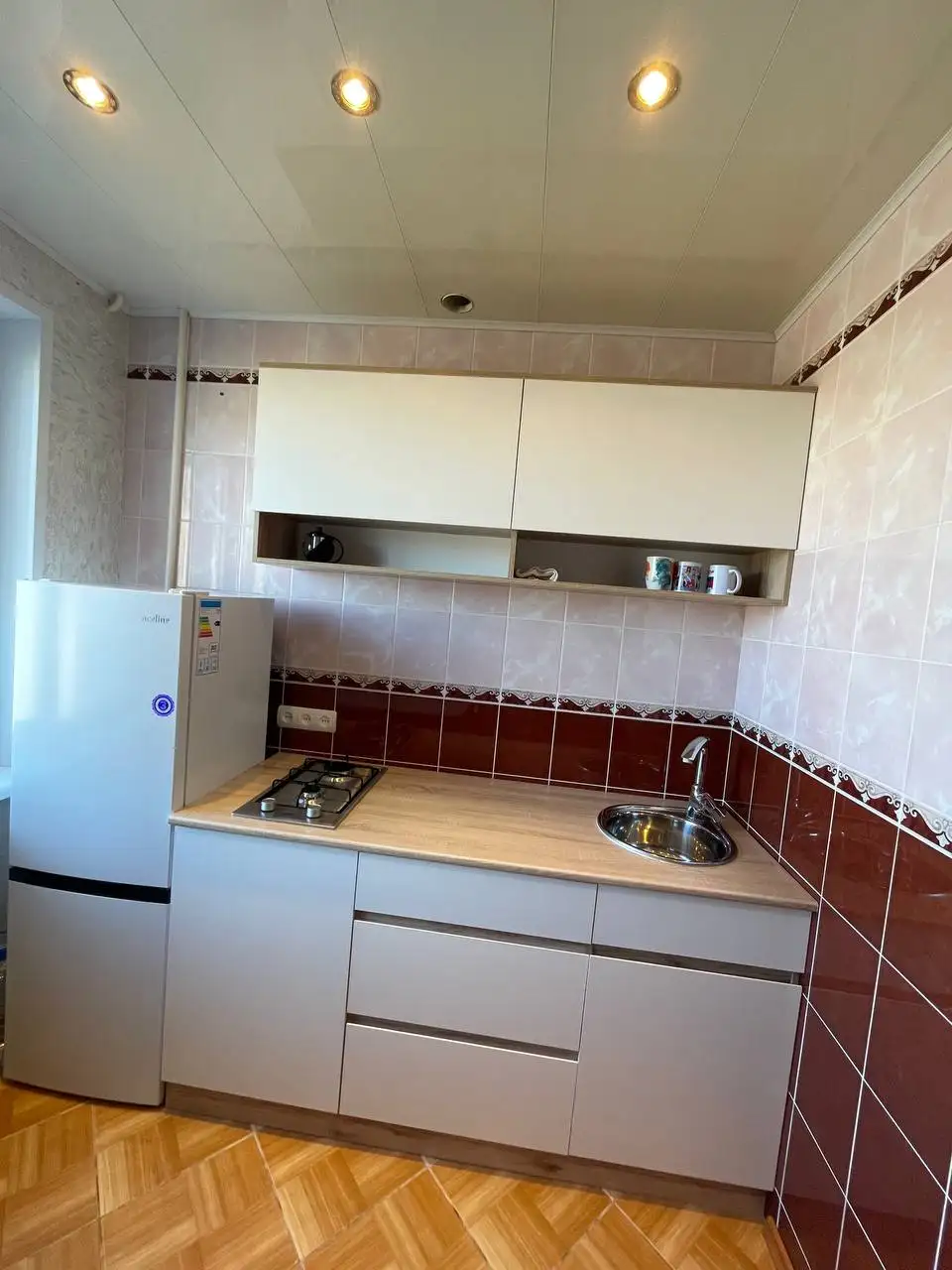 Сдам однокомнатную квартиру с новой мебелью и техникой - Аренда квартир (Недвижимость) в Орск