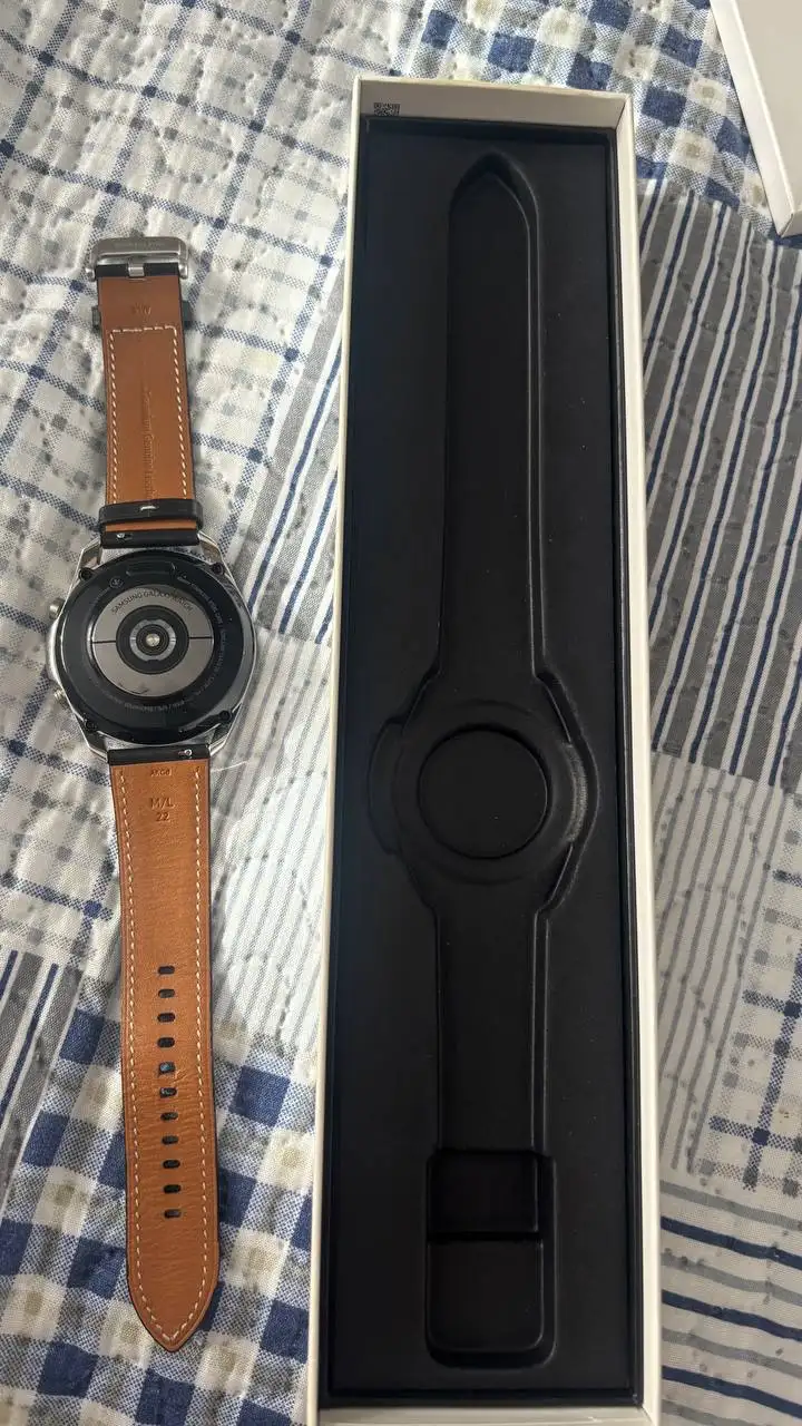 Продам часы состояние новых - Барахолка в Неизвестно