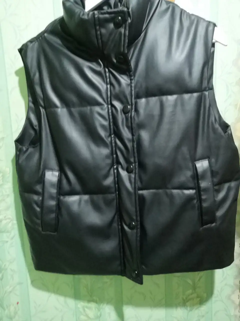 Жилетка женская размер м новая - Одежда в Орск