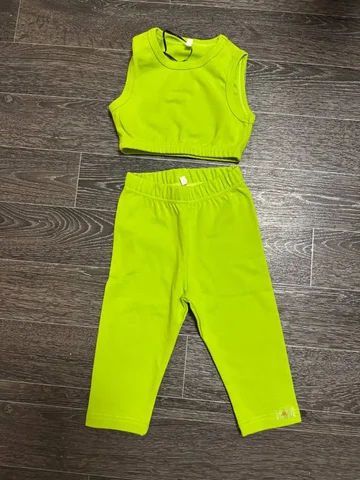 Продам новый костюм на рост 122 см - Платья в Орск