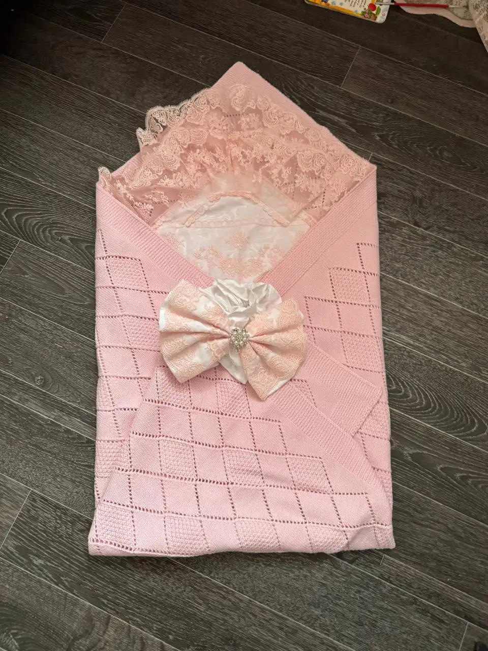 Продажа новых боди и конверта на выписку - Одежда для новорожденных (Товары для детей) в Орск