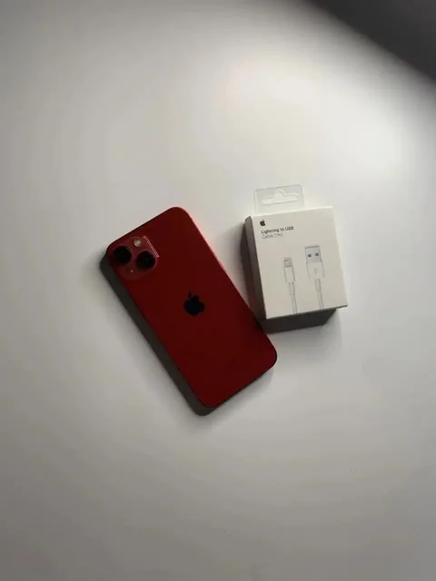 IPhone 13 128 Гб Red в идеальном состоянии - частное объявление в Орск