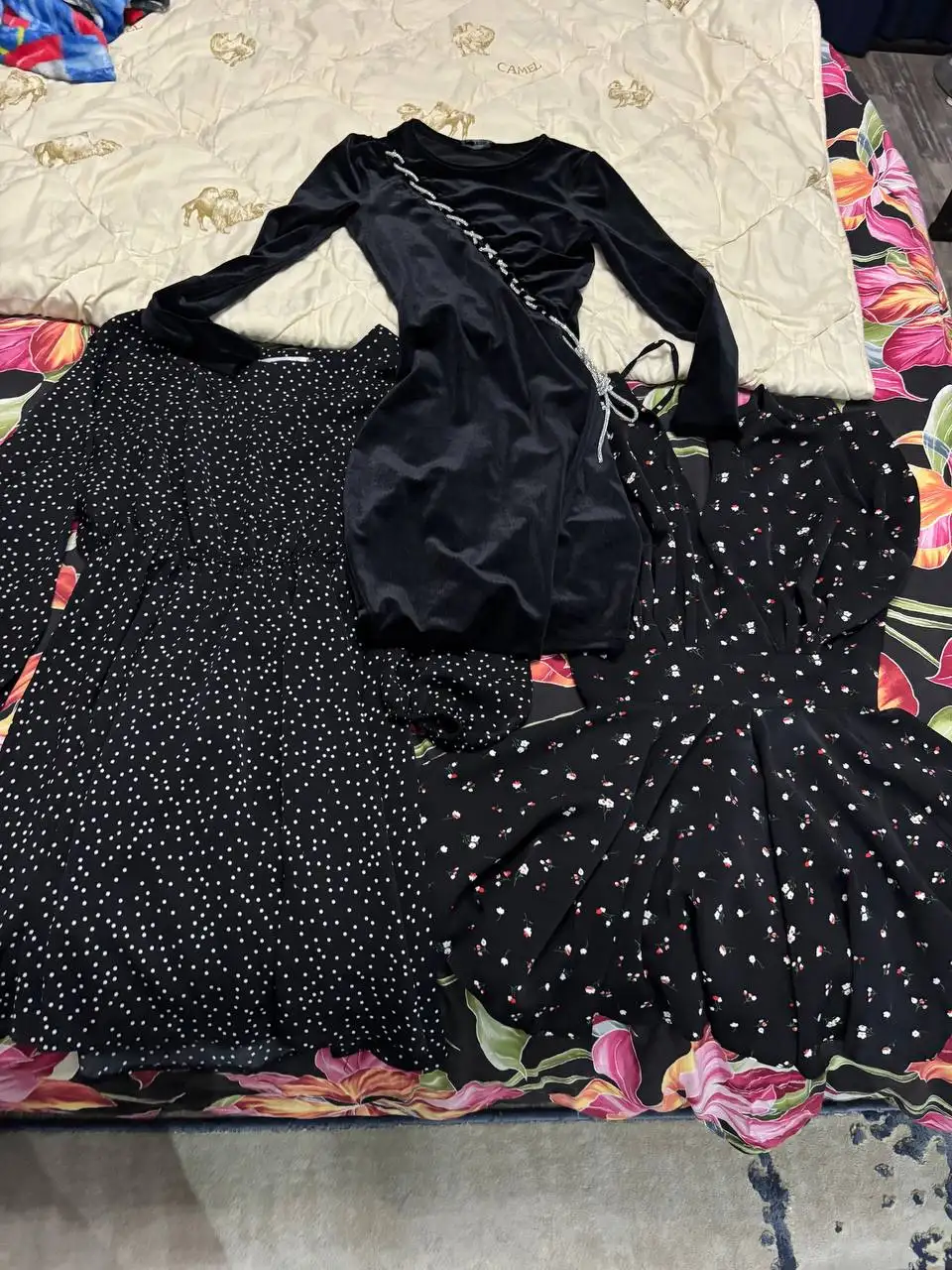 Женская одежда размер 42-44 - Одежда в Неизвестно