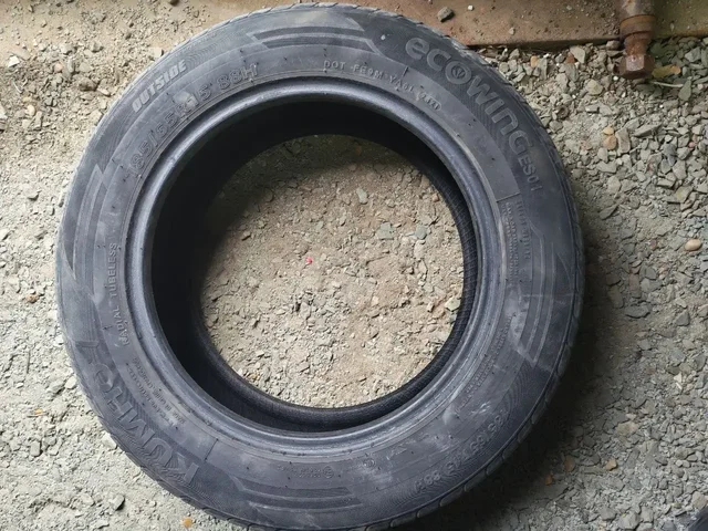 Продам шины 185/65 R15 - Кузовные детали в Орск