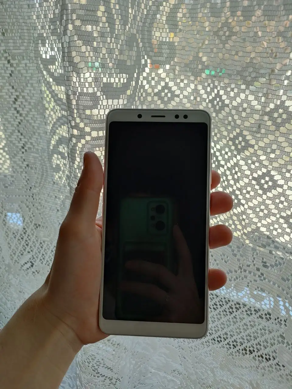 Смартфон Xiaomi требует замены батареи - Смартфоны (Электроника) в Москва