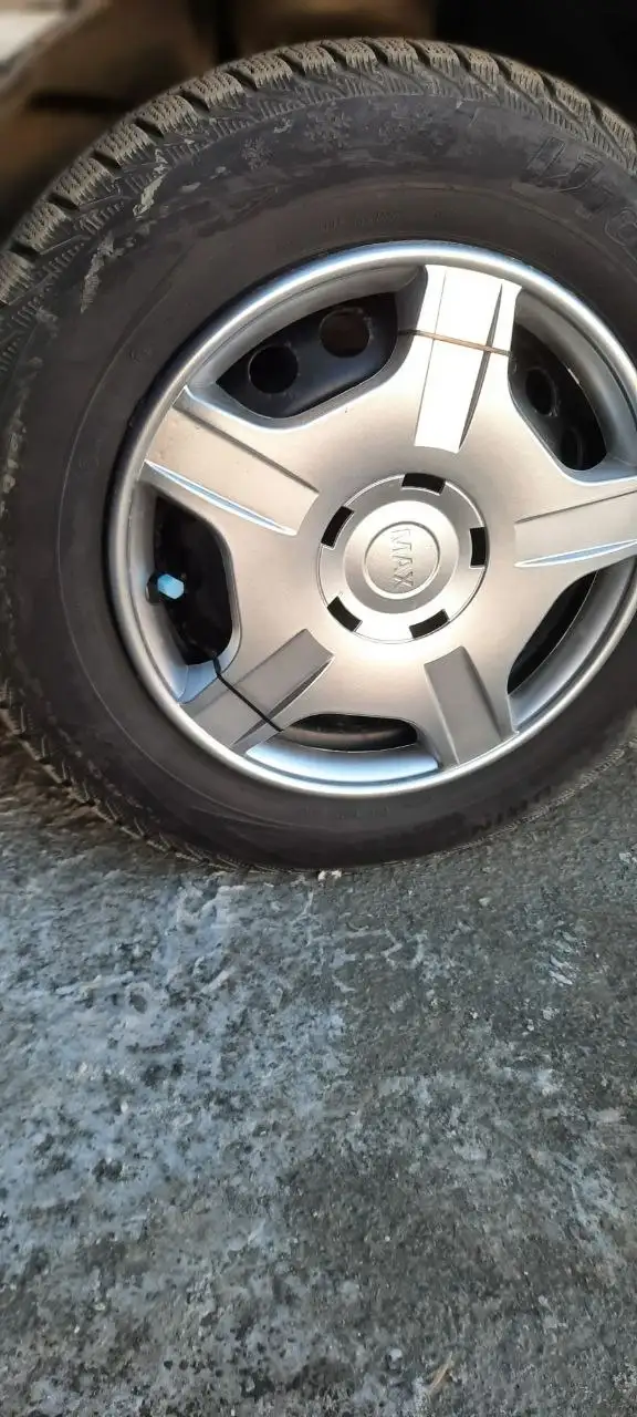 Продам комплект резины R15 4×100 в отличном состоянии - Шины и диски (Авто) в Орск