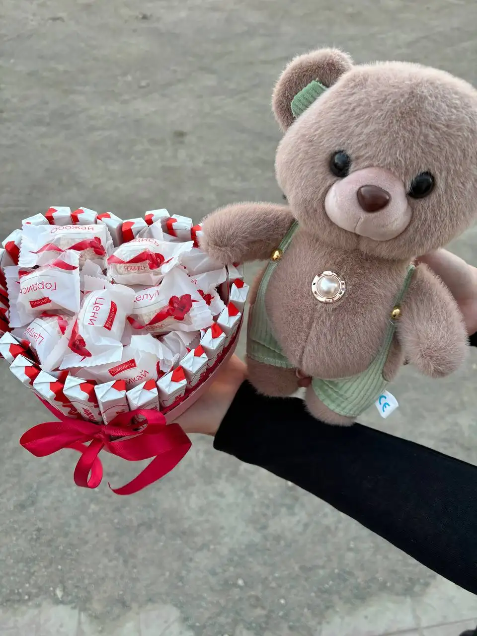 Красивые композиции из вкусняшек для возлюбленных - Услуги в Орск