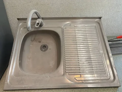 Кухонная мойка со смесителем и сифоном - Кухня в Орск