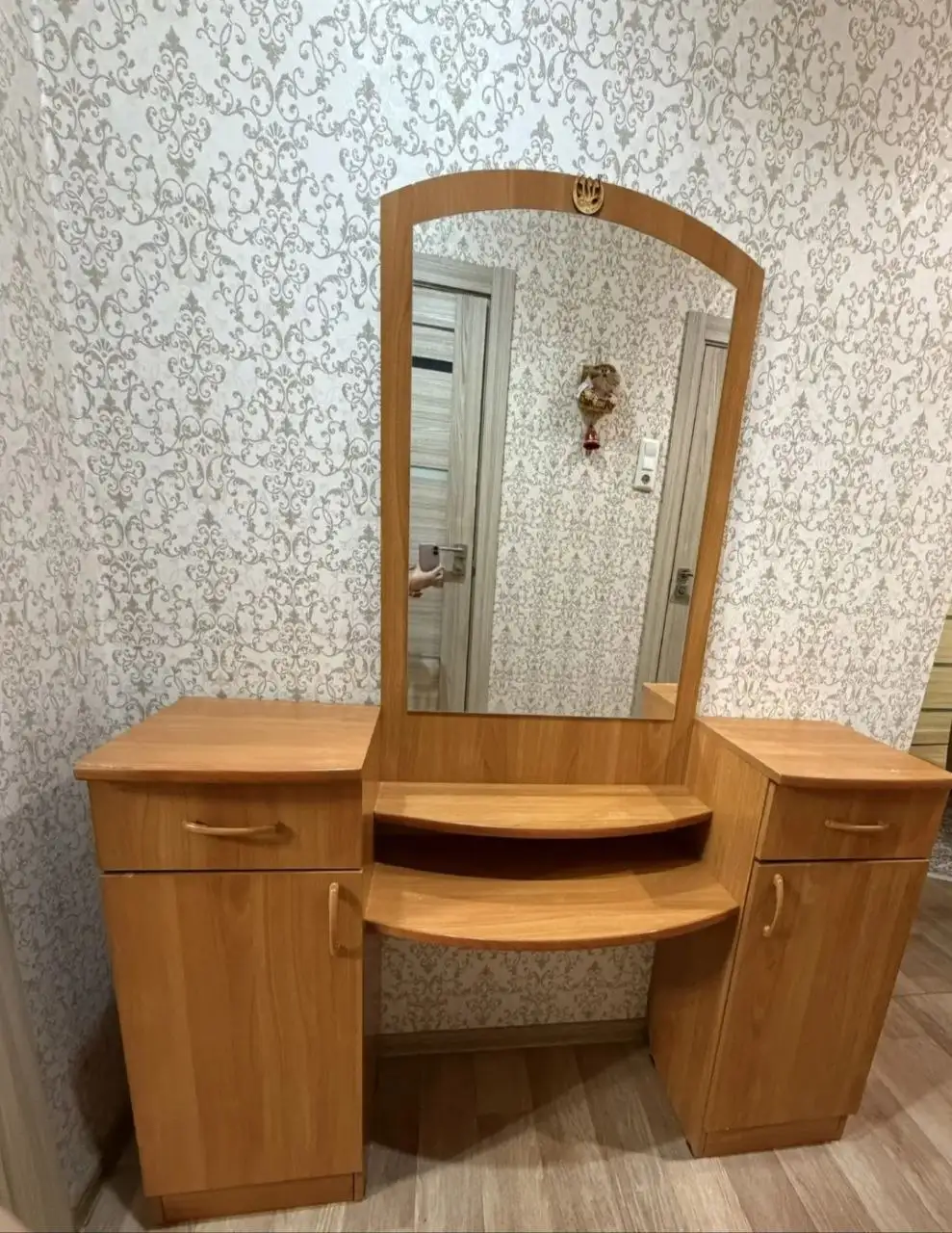 Туалетный столик 136х175 - Мебель (Для дома и дачи) в Орск