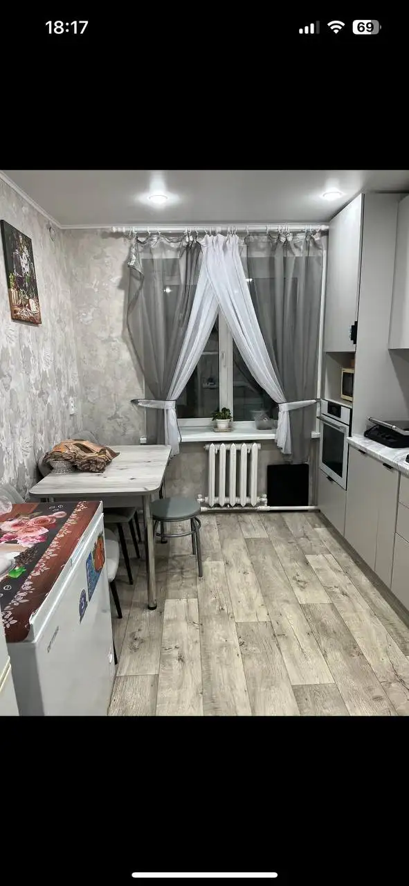 Продам 3-комнатную квартиру в центре п. Новоорск - Квартиры (Недвижимость) в Новоорск