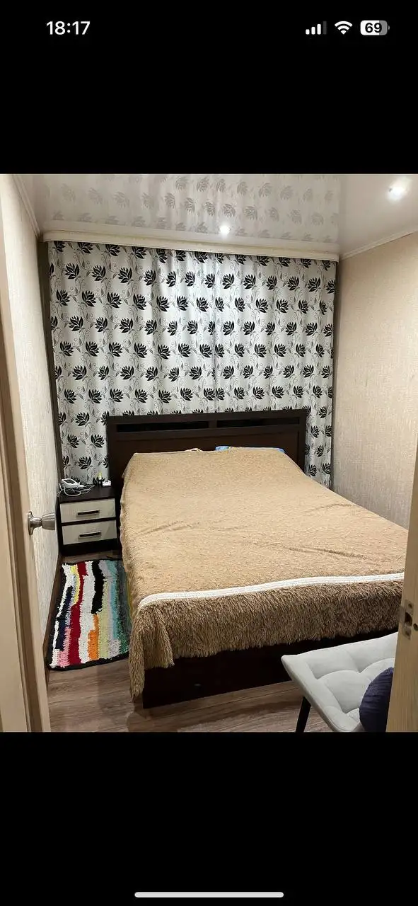 Продам 3-комнатную квартиру в центре п. Новоорск - Квартиры (Недвижимость) в Новоорск