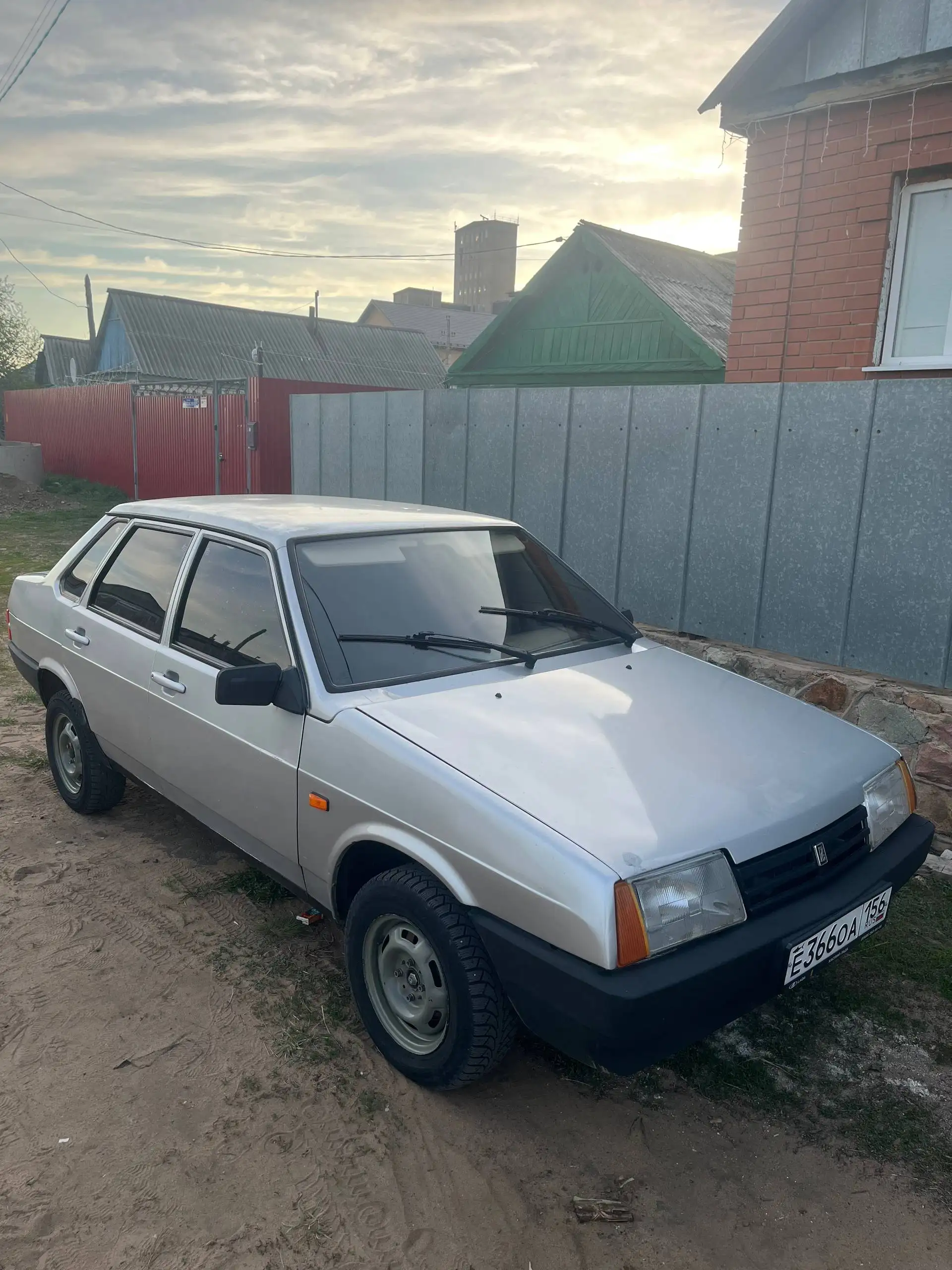 Продам авто 2003 года - Легковые автомобили (Авто) в Неизвестно