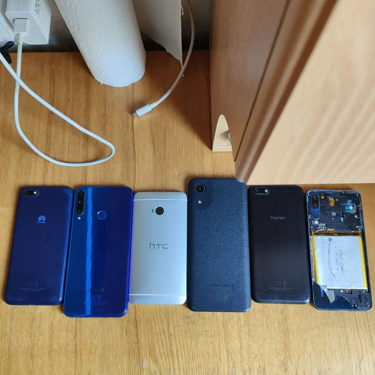 Телефоны Huawei, Honor, HTC, Samsung - Цена за пачку - Мобильные телефоны (Электроника) в Орск