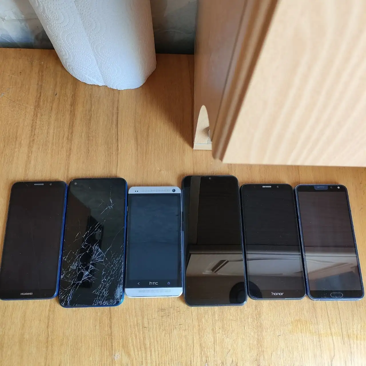 Телефоны Huawei, Honor, HTC, Samsung - Цена за пачку - Мобильные телефоны (Электроника) в Орск