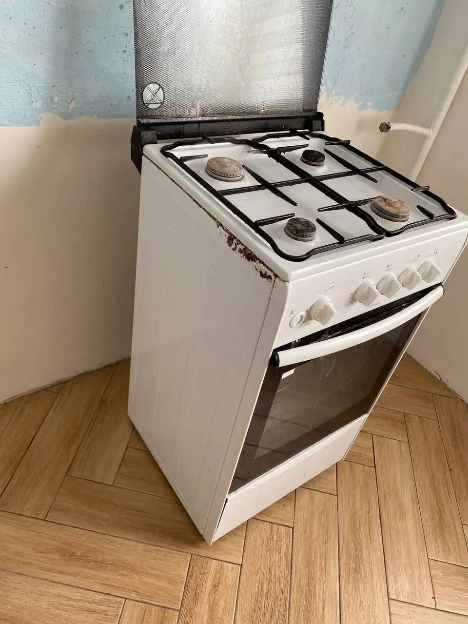 Газовая плита в рабочем состоянии - Кухонная техника (Электроника) в Орск