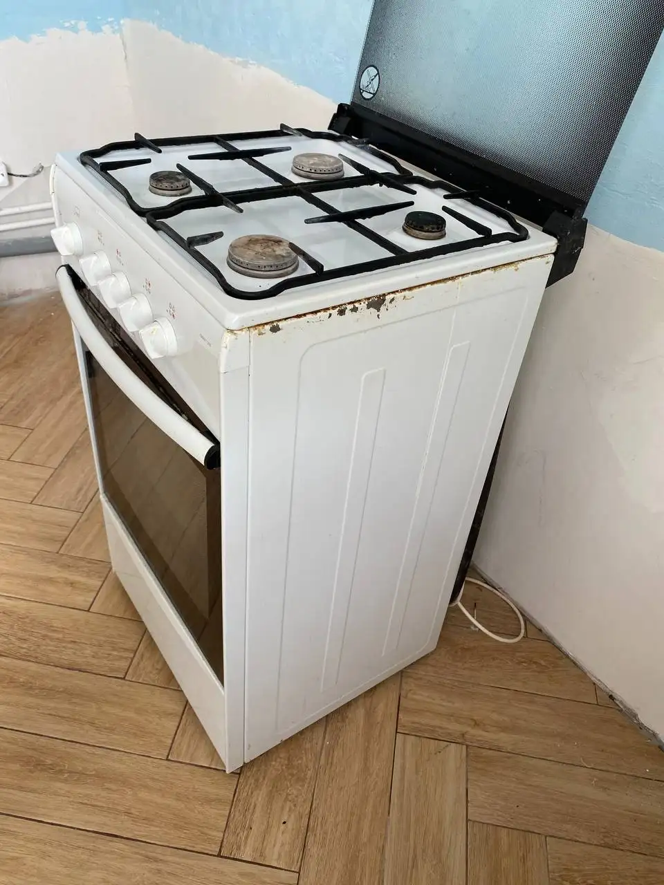 Газовая плита в рабочем состоянии - Кухонная техника (Электроника) в Орск