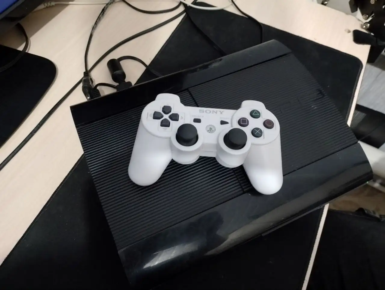 Продам PS3 Slim 12GB - Игровые консоли (Электроника) в Неизвестно