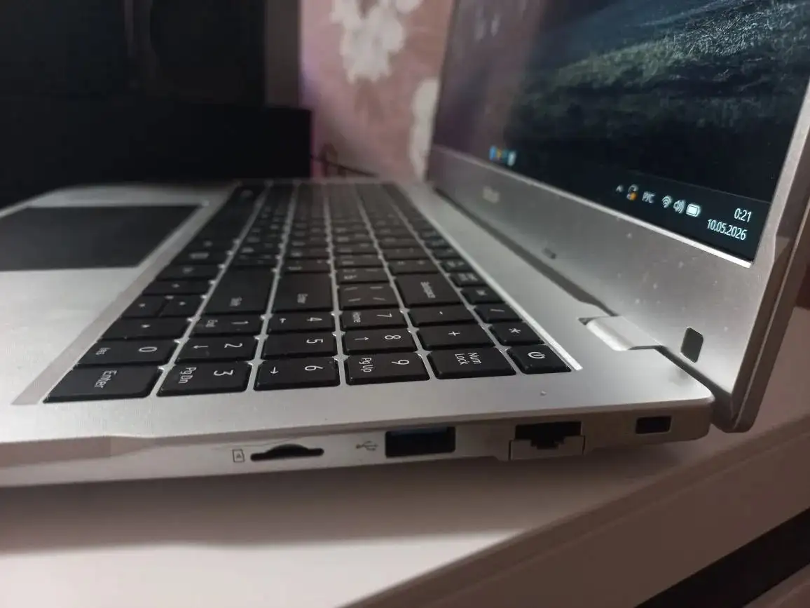 Ноутбук DEXP (IPS, 8ГБ DDR4, SSD 256ГБ, Win11 Pro) - Ноутбуки (Электроника) в Неизвестно
