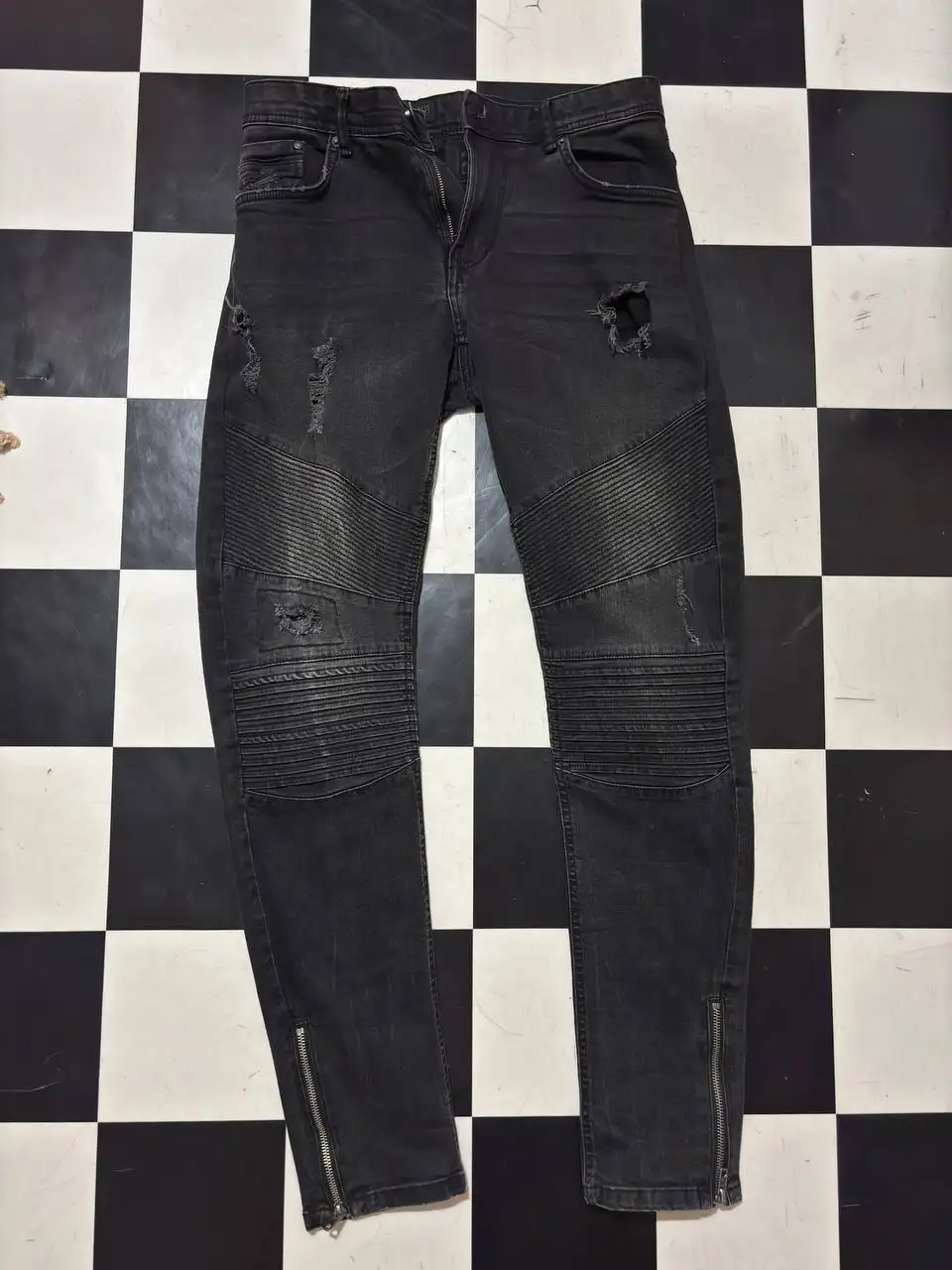 Джинсы Amiri 2000 и другие вещи - Джинсы (Одежда) в Неизвестно