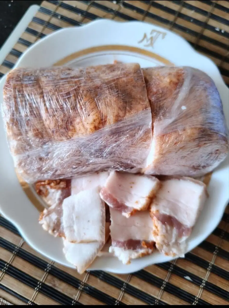 Деревенское солёное сало с чесноком и специями - Продукты в Орск