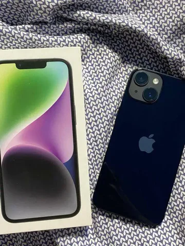iPhone 14 Plus 256 ГБ - Наушники в Орск