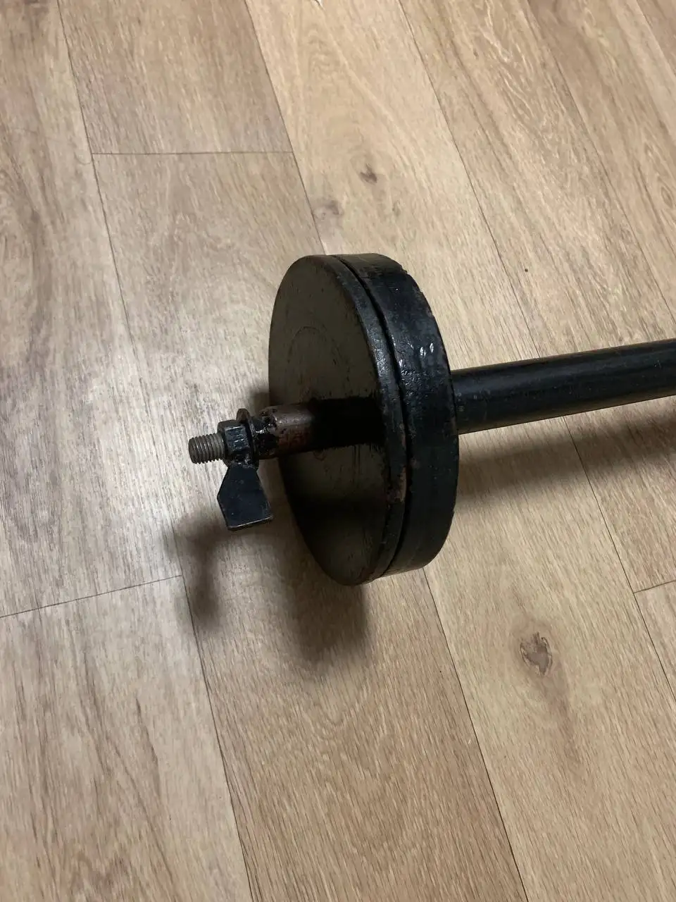 Продаю штангу 25кг - Спорт и фитнес (Хобби и отдых) в Неизвестно