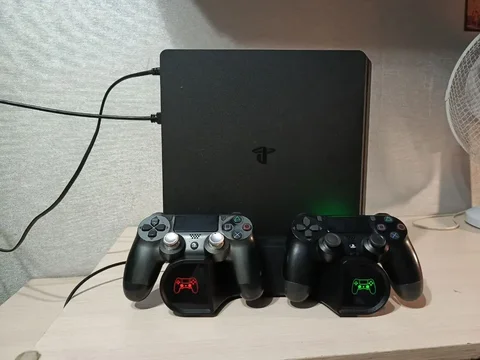 Продам PS4 - частное объявление в Орск