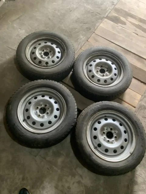 Продам зимнюю резину R14 на штампах - Авто в Орск